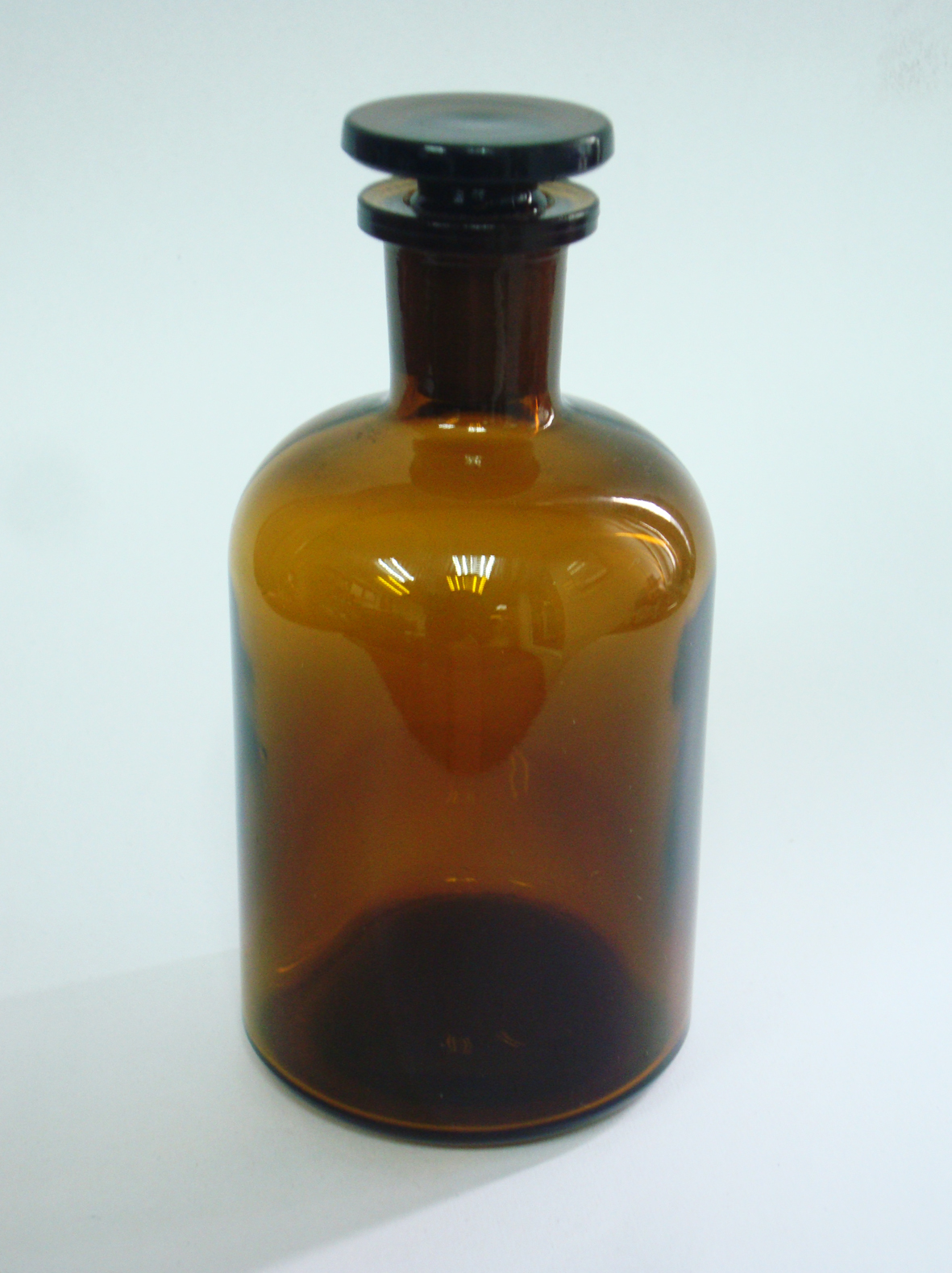 Reagent Bottles, Amber, Narrow Neck, SIMAX