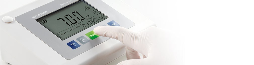 METTLER TOLEDO Bench top pH meter, F20