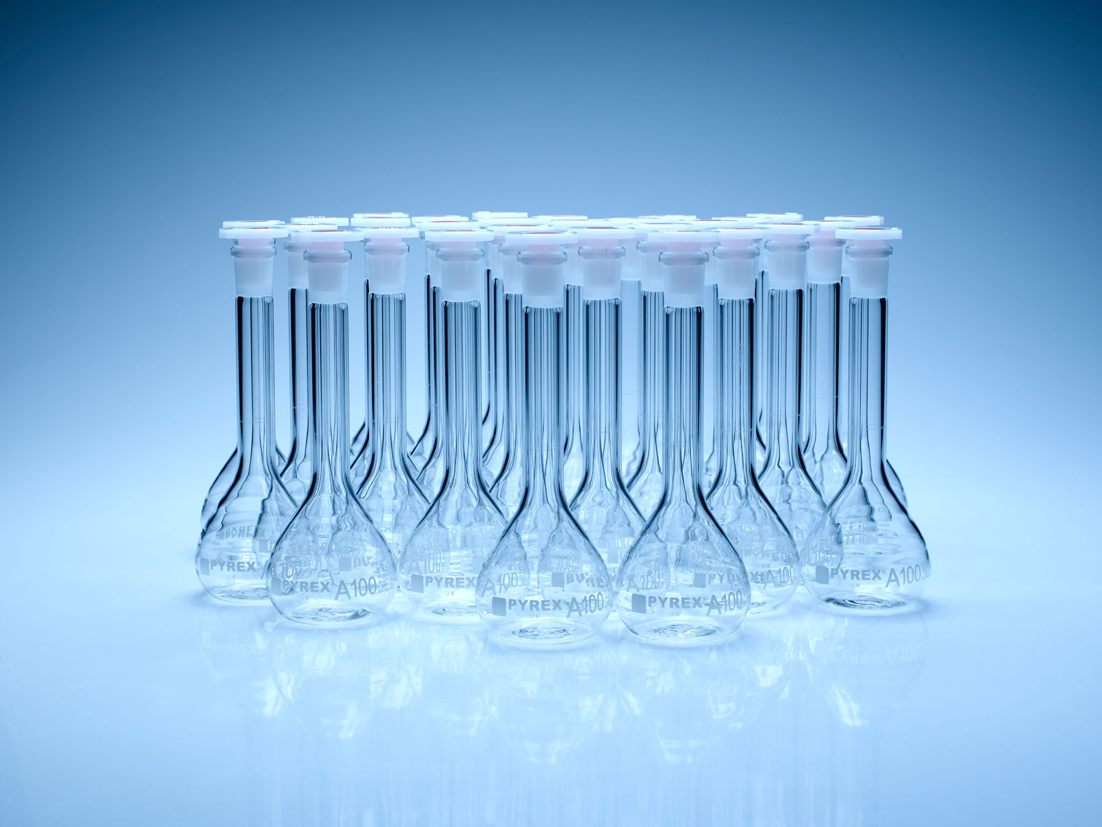 PYREX® Volumetric Flasks, Class A